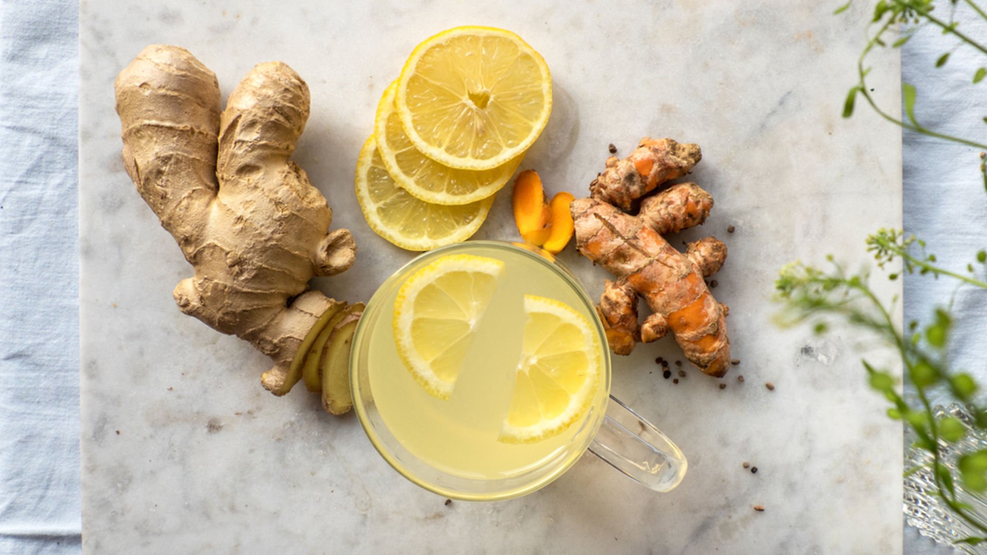 Bağışıklığı güçlendiren zencefil ve limonlu karışım