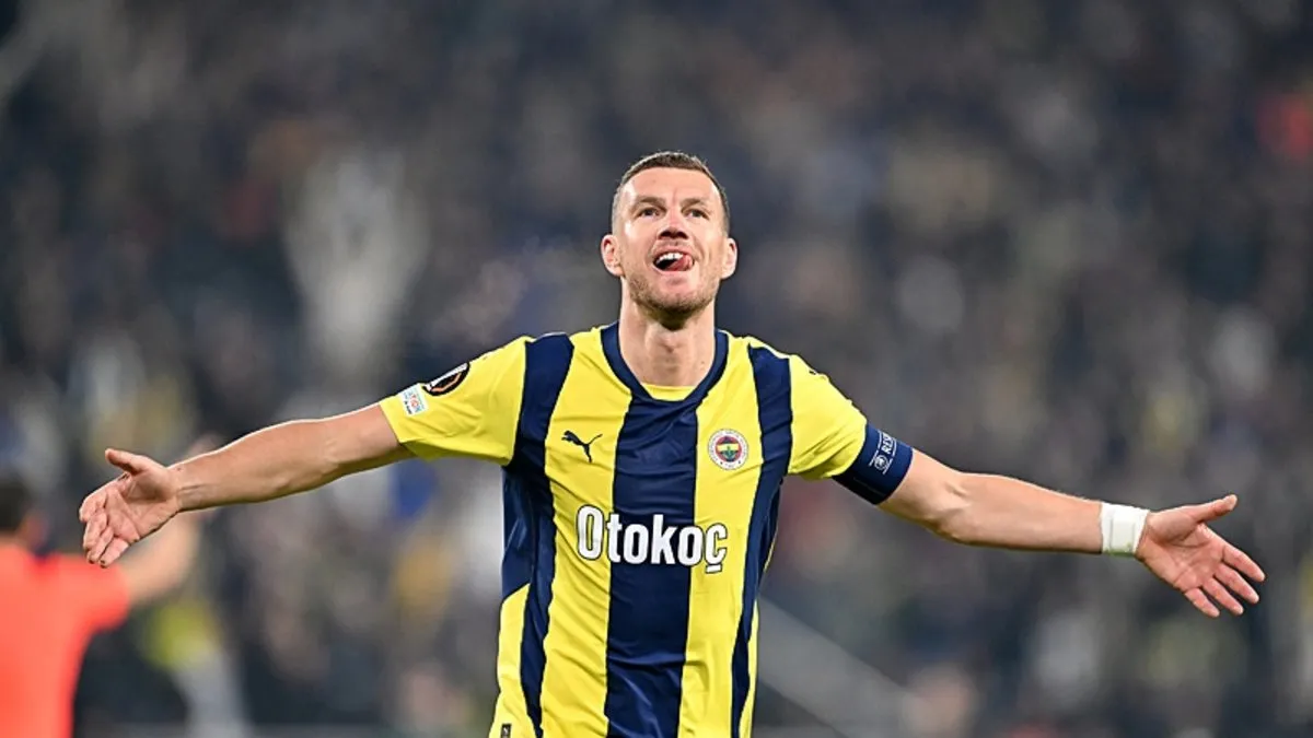Edin Dzeko, bu sezonki 19. golünü attı