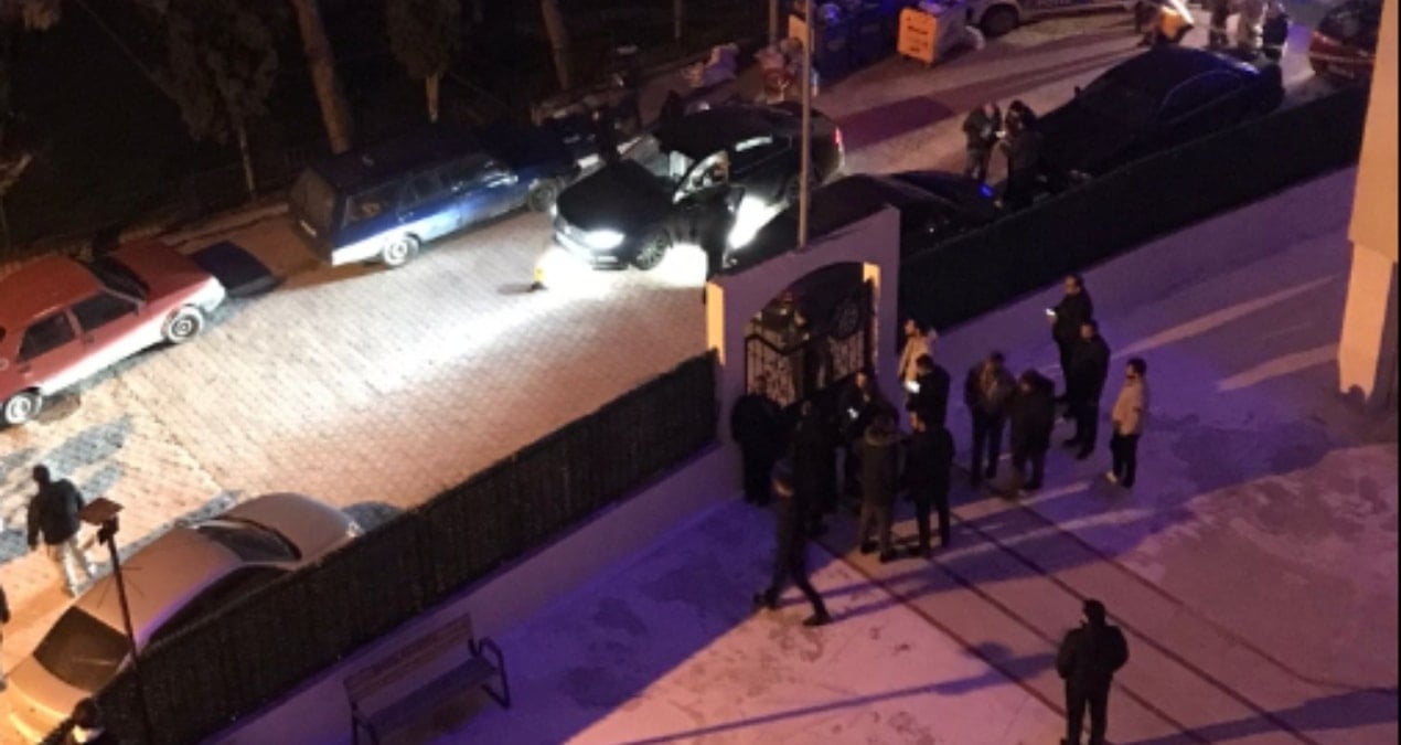 Gece yarısı otomobilde infaz: 1 ölü 1 yaralı!