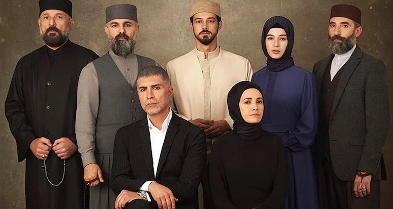 Kızıl Goncalar’da şaşırtan ayrılık! İki oyuncu birden diziye veda ediyor