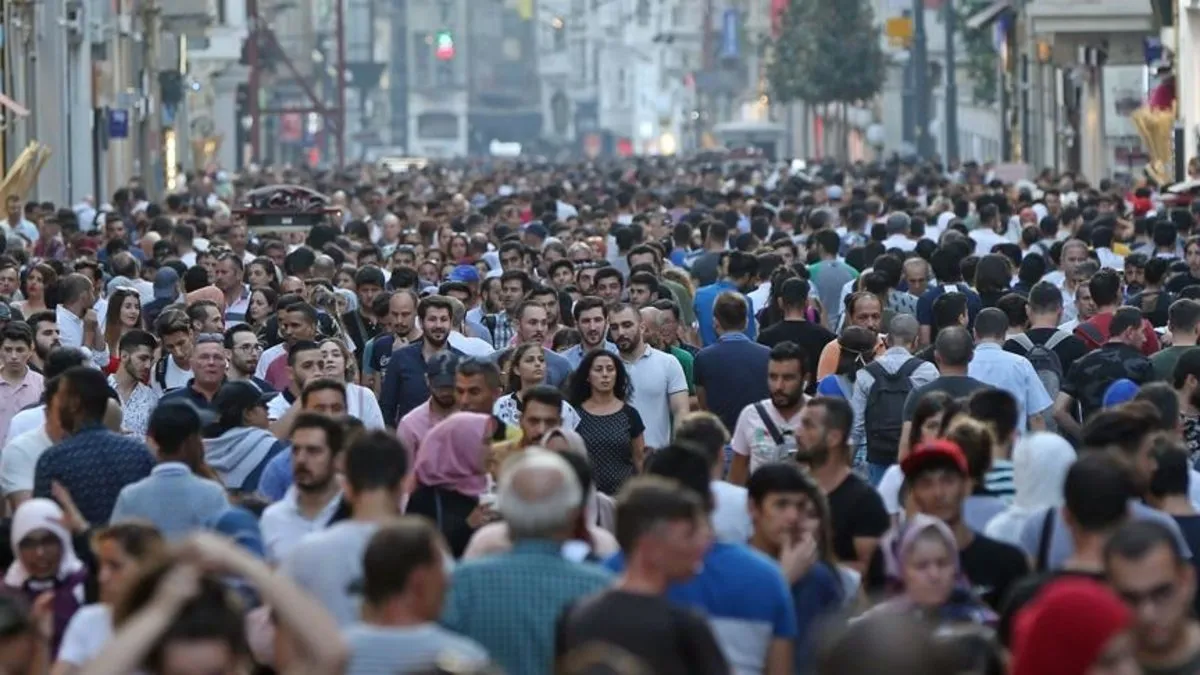 Nüfusu ile 57 ili geride bıraktı: İşte Türkiye’nin en kalabalık ilçeleri!