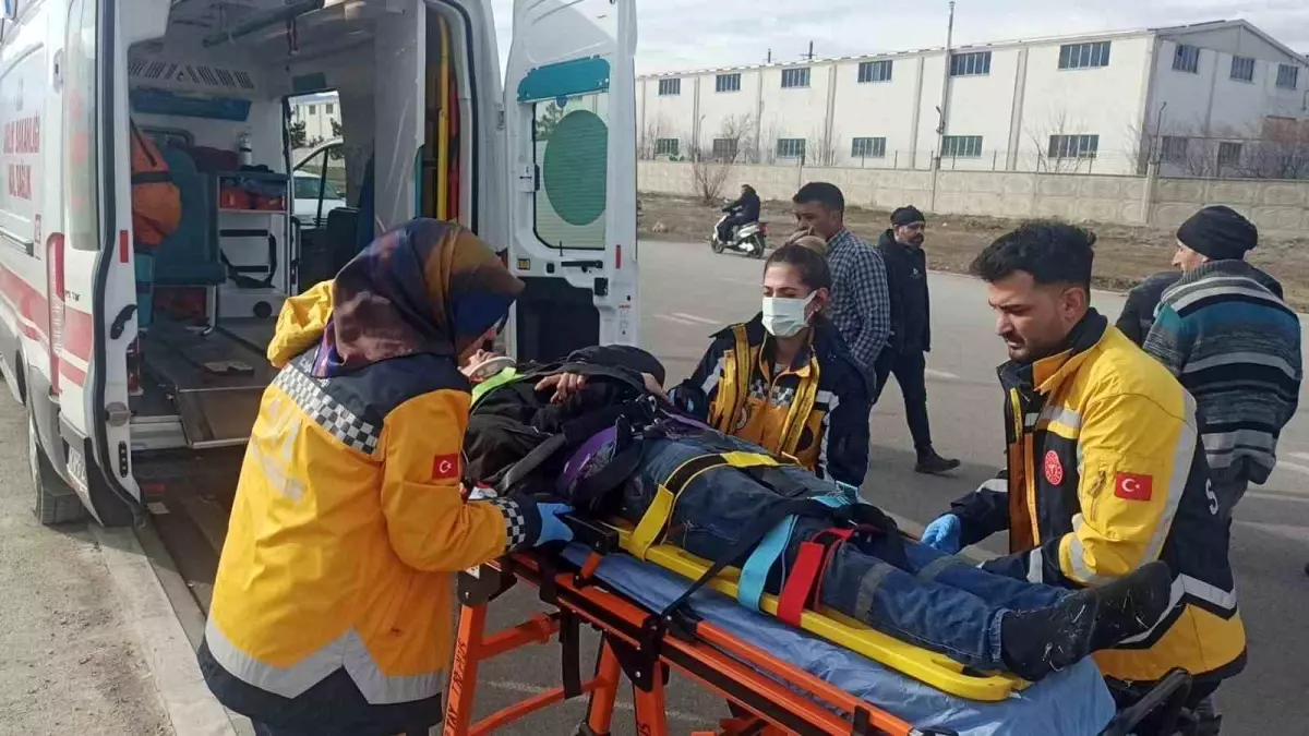 Seydişehir’de Trafik Kazası: Sürücü Yaralandı